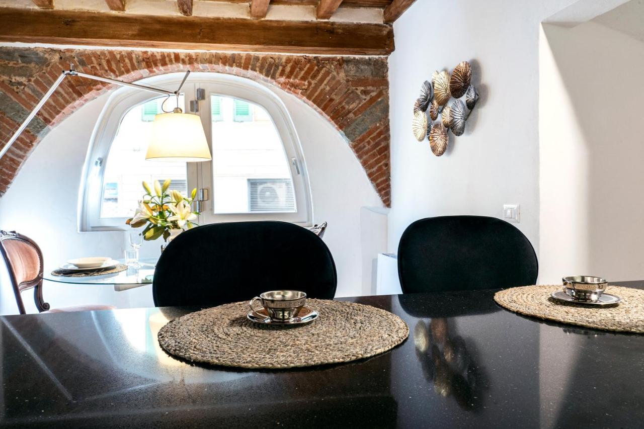 Palazzovilla Historic Building Luxury Suite Florence Exterior photo